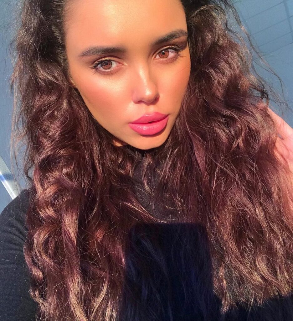 Девушка эскорт