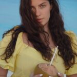 Эскорт-модель