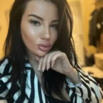 Эскортница