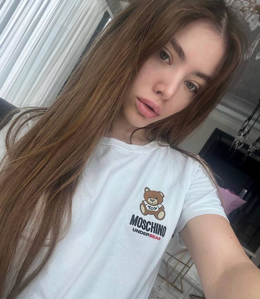 Девушка эскорт