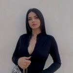 Девушка на час