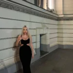 Эскортница