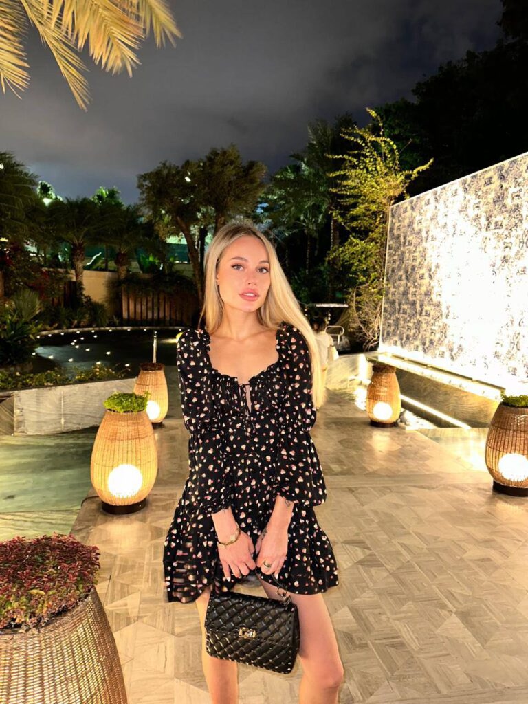 Эскорт модель в Москве