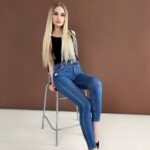 Эскортница