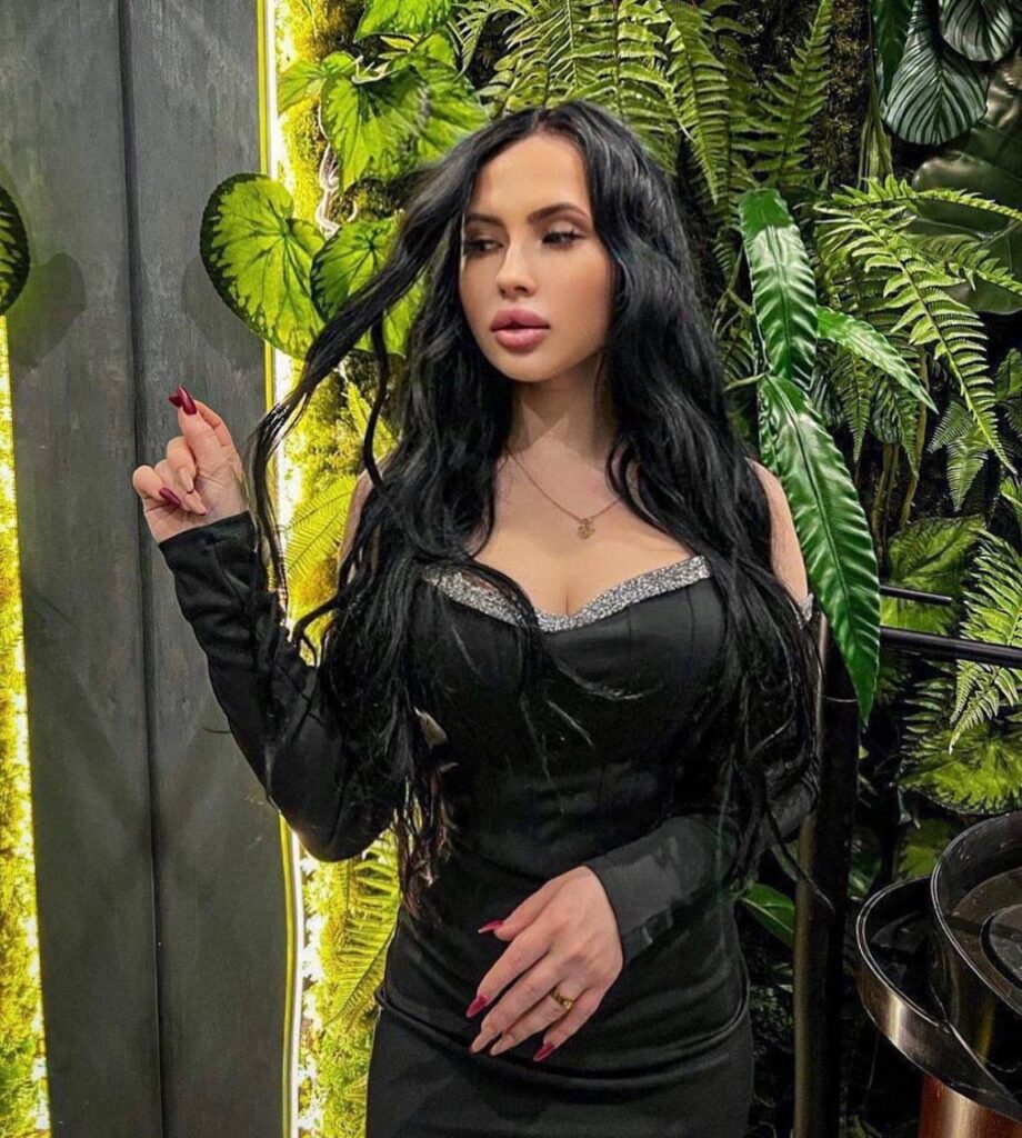 Девушка на час